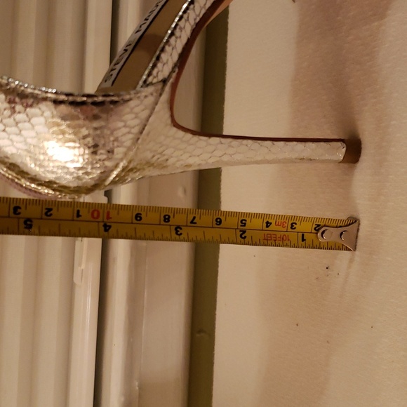 Steve Madden High Heel Strappy Silver Size 7.5 Zip up Heel - Picture 8 of 8